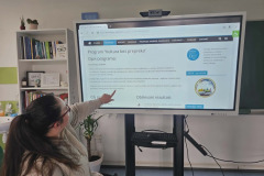 aa64059c-74f8-4cbb-aa6e-72f98cc510f4